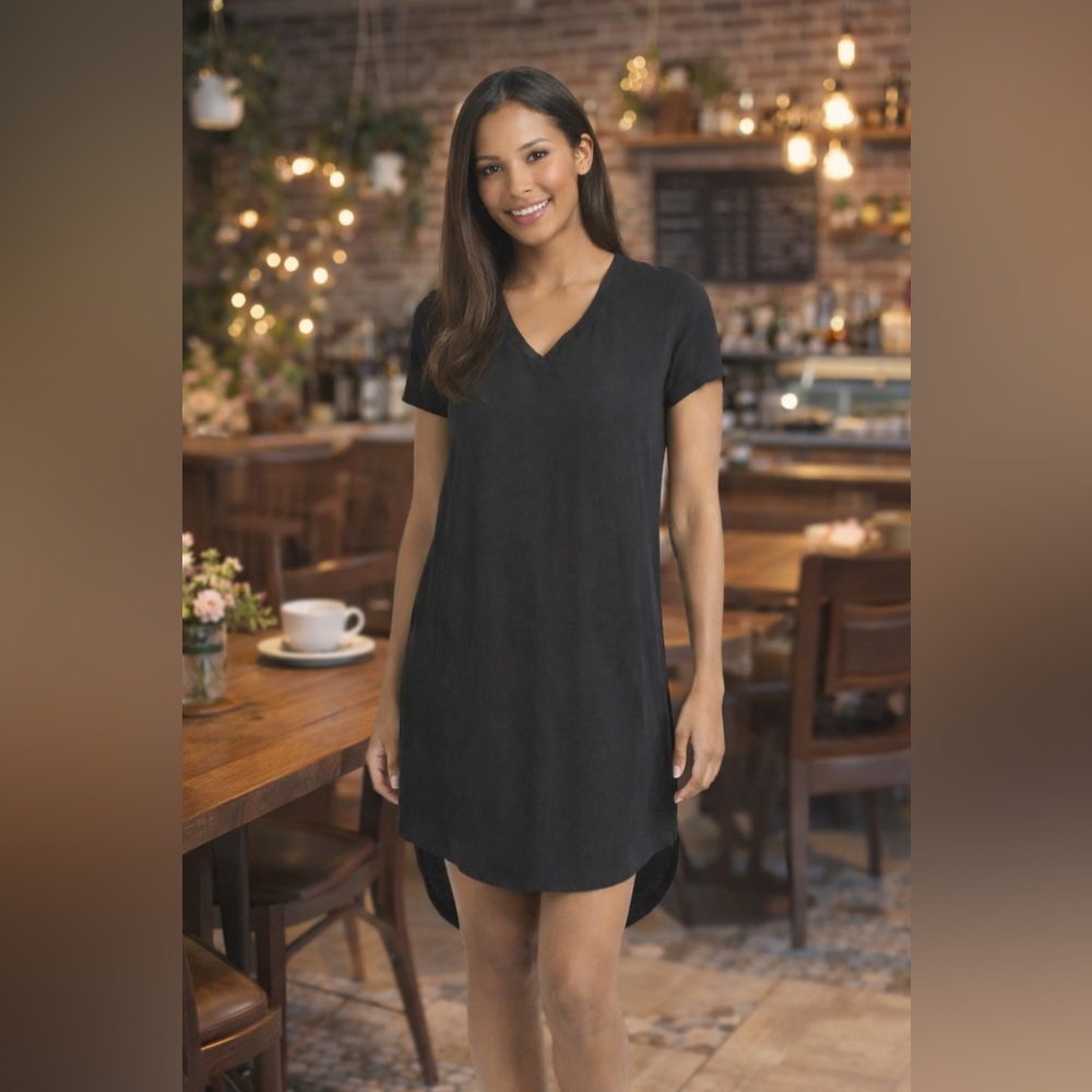 Cloth & Stone Anthropologie  Black Short Sleeve Tunic Dress